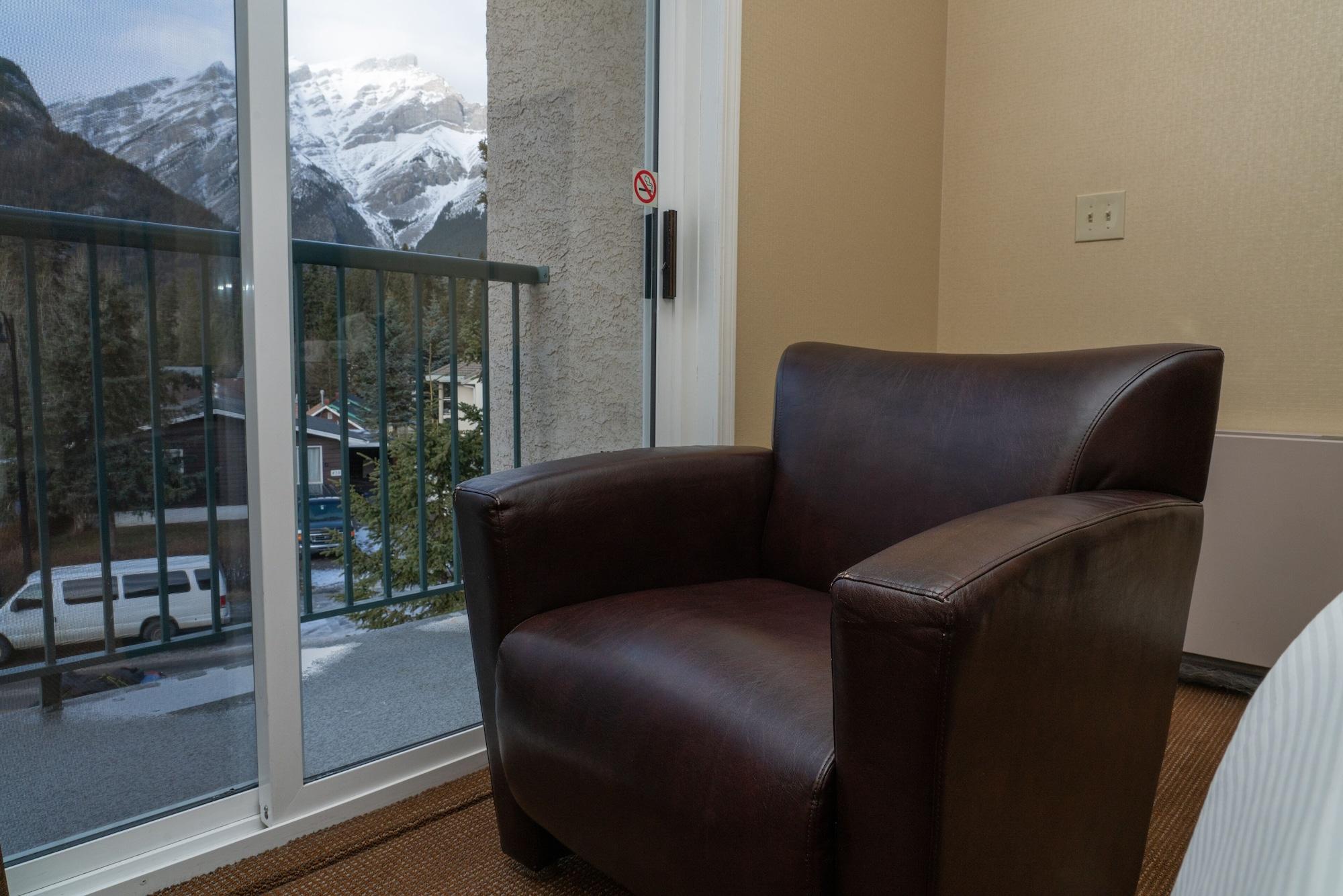 Irwin'S Mountain Inn Banff Ngoại thất bức ảnh