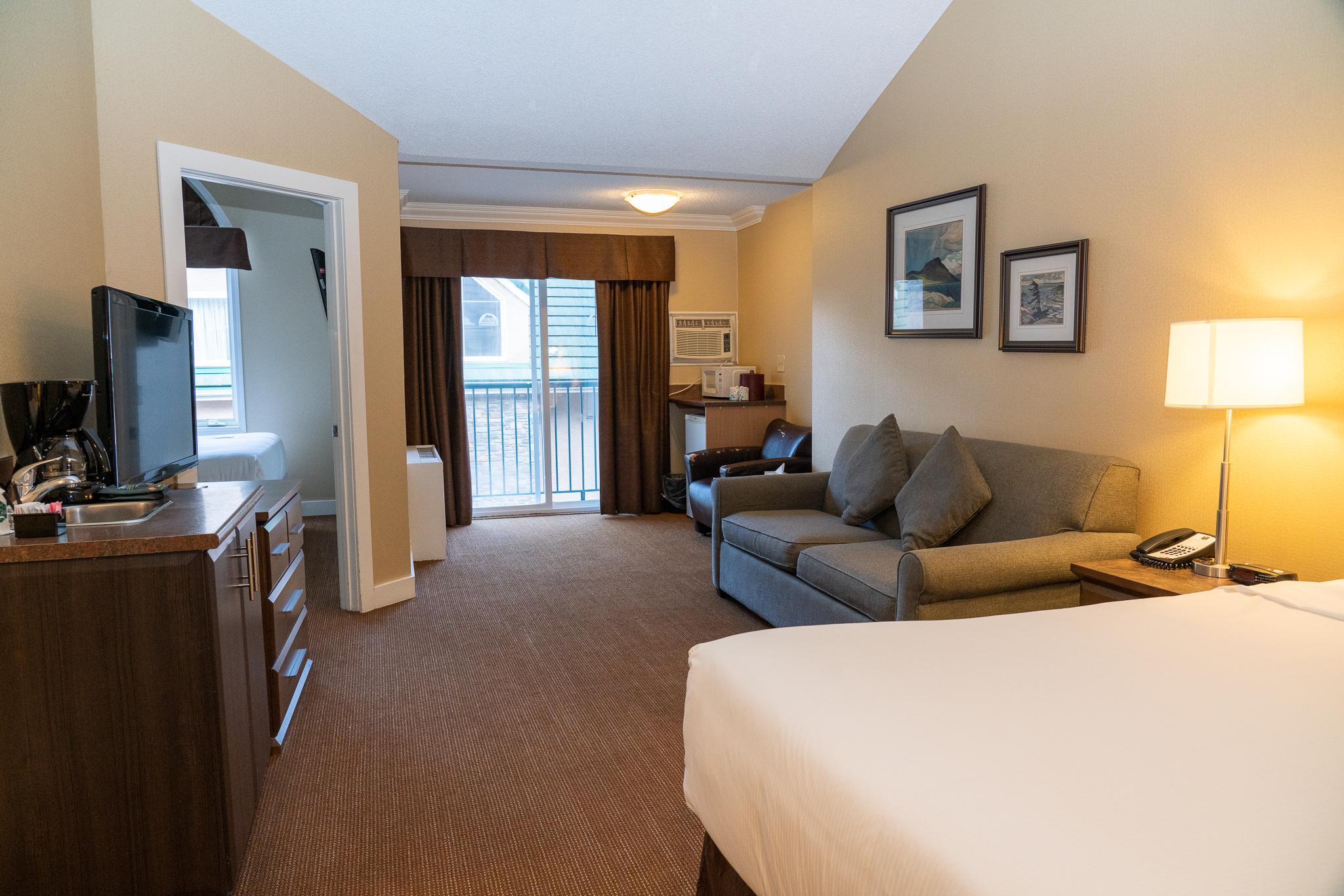 Irwin'S Mountain Inn Banff Ngoại thất bức ảnh