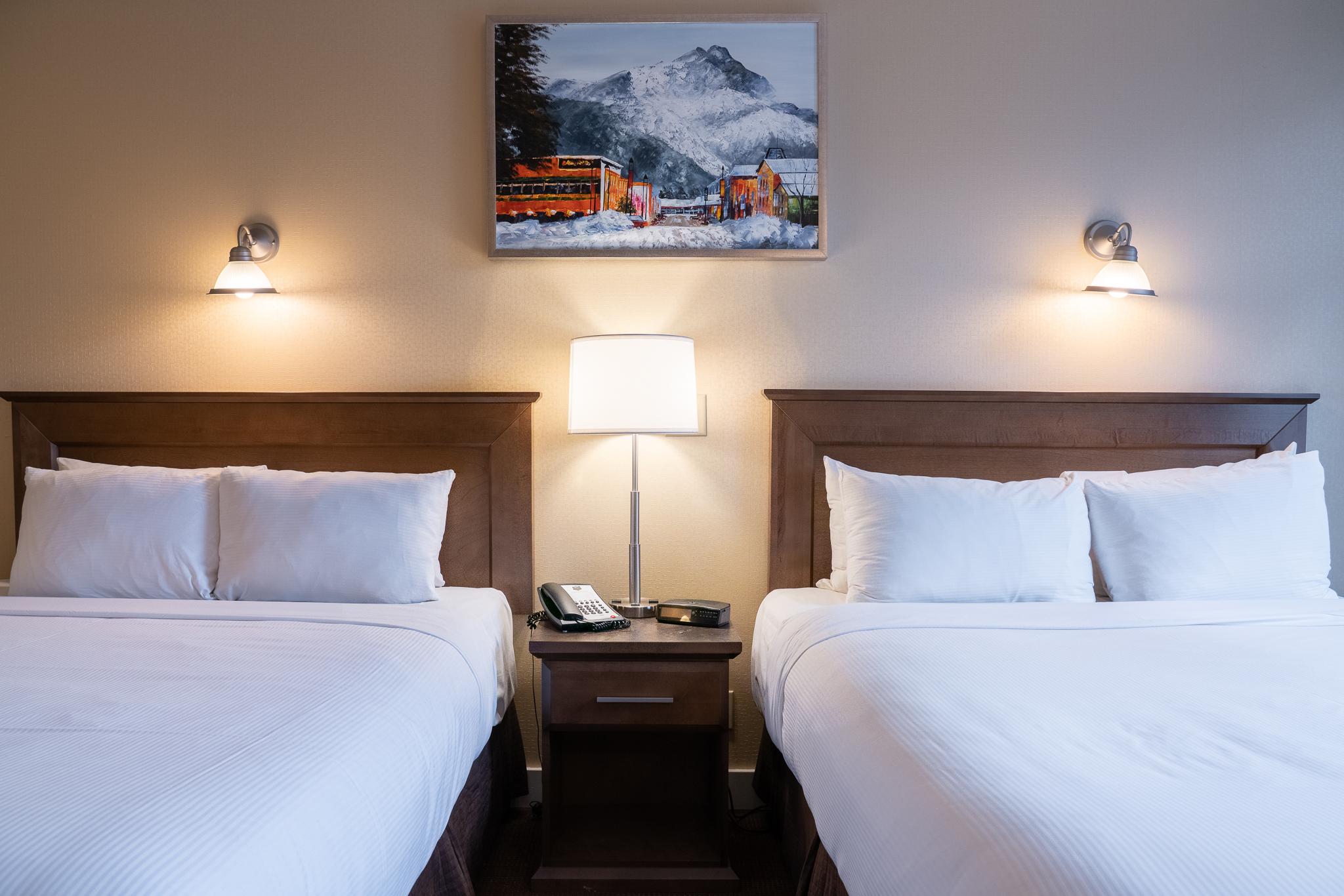 Irwin'S Mountain Inn Banff Ngoại thất bức ảnh