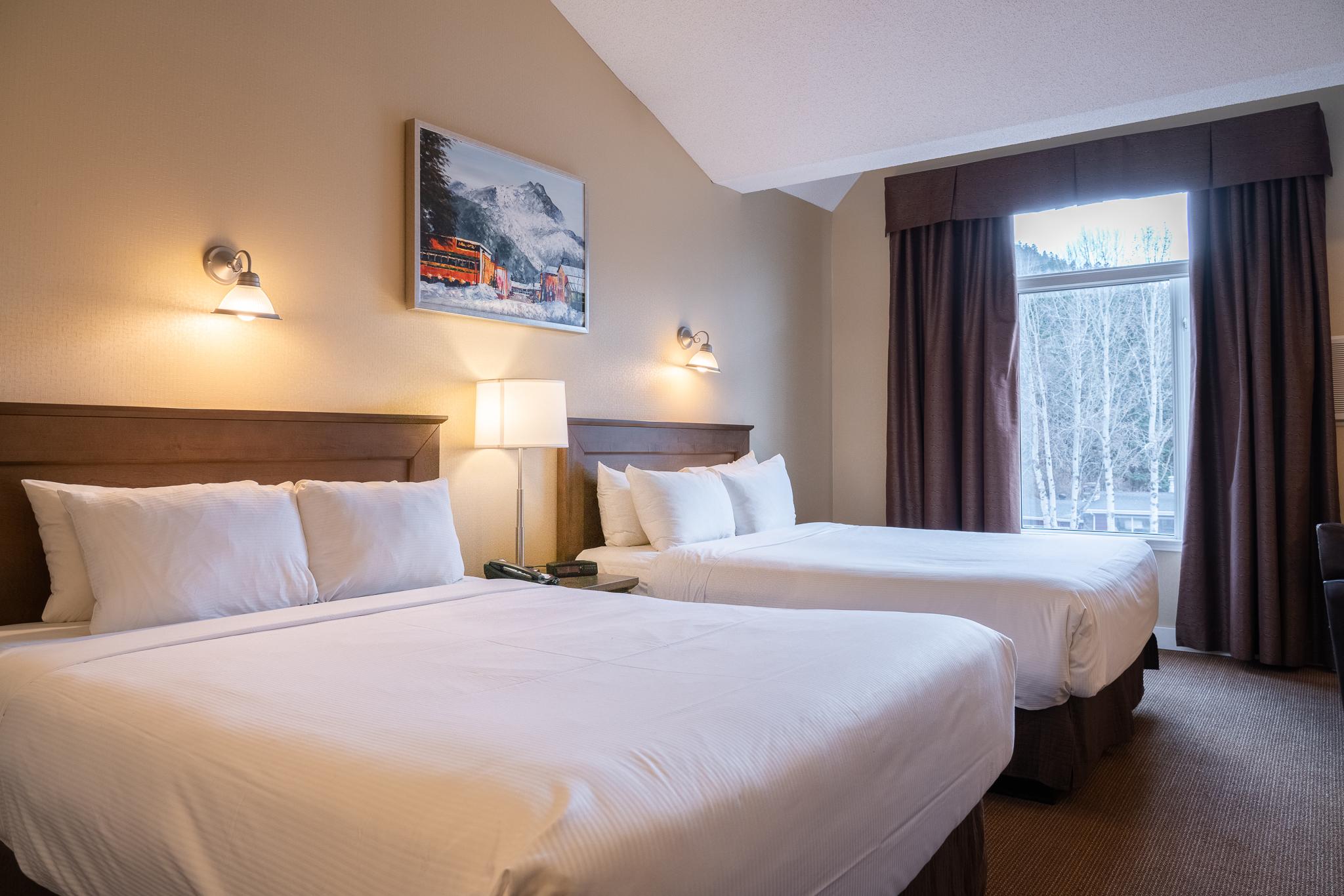 Irwin'S Mountain Inn Banff Ngoại thất bức ảnh