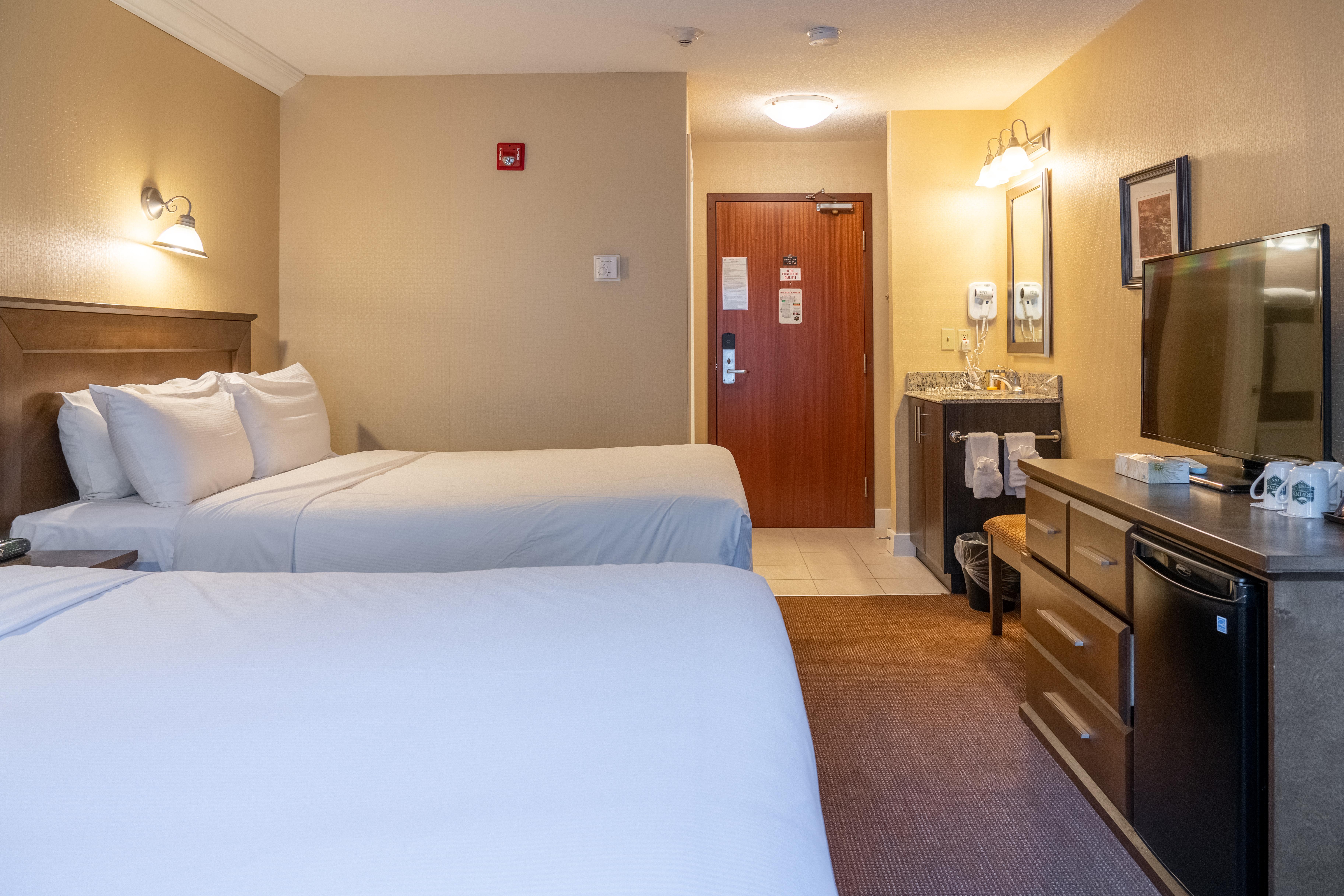 Irwin'S Mountain Inn Banff Ngoại thất bức ảnh