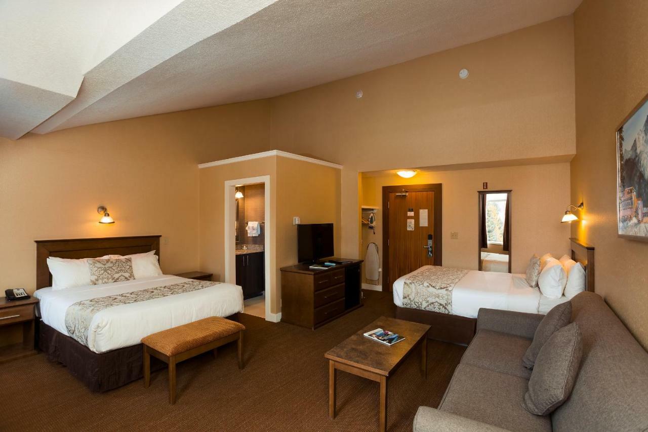 Irwin'S Mountain Inn Banff Ngoại thất bức ảnh